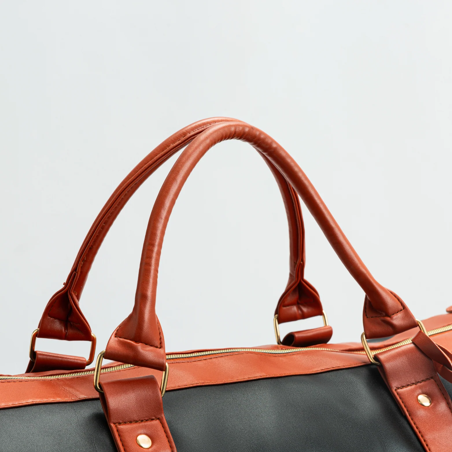 Luhxe Travel Bag (20% Flash Sale) - Image 11